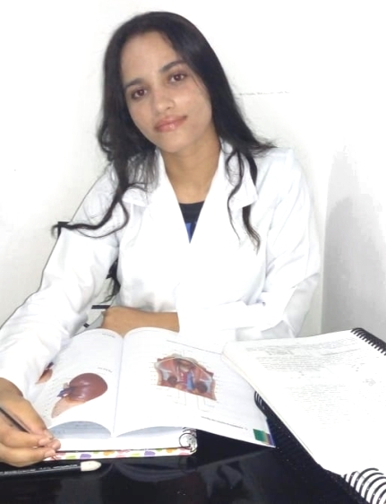 Leila cursa o 1º período de Biomedicina na Universidade Estácio de Sá. Foto: Arquivo Pessoal